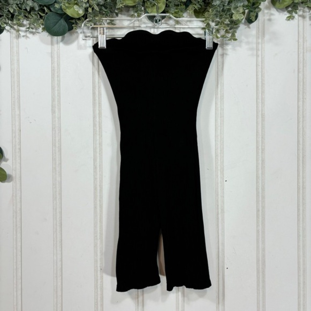 LA Luxe Ribbed Romper Black‎ Sleeveless Scalloped Trim Casual Sexy Bodycon SMALL